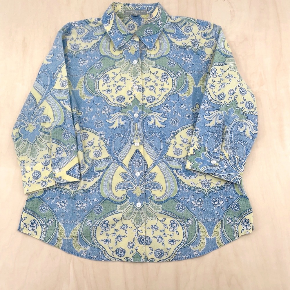 Womens Wrinkle Free Petite 8P Paisley Button Down Shirt Blue Green Floral Blouse